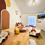 Confort ! Centre-ville, Climatisation, Parking, Wifi, Calme, Tv * カルカソンヌ