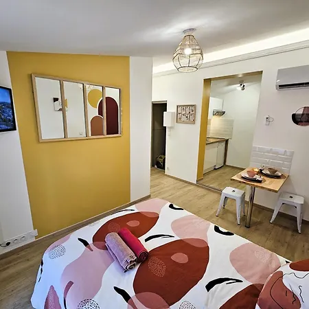 Confort ! Centre-ville, Climatisation, Parking, Wifi, Calme, Tv Apartmán