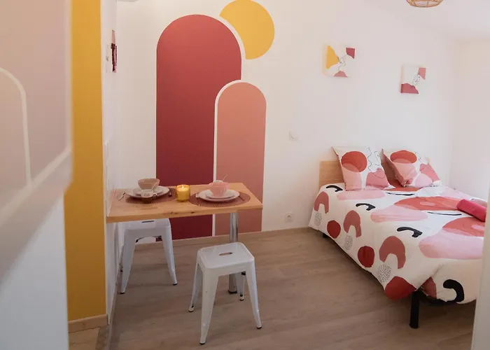 Confort ! Centre-ville, Climatisation, Parking, Wifi, Calme, Tv 公寓 *